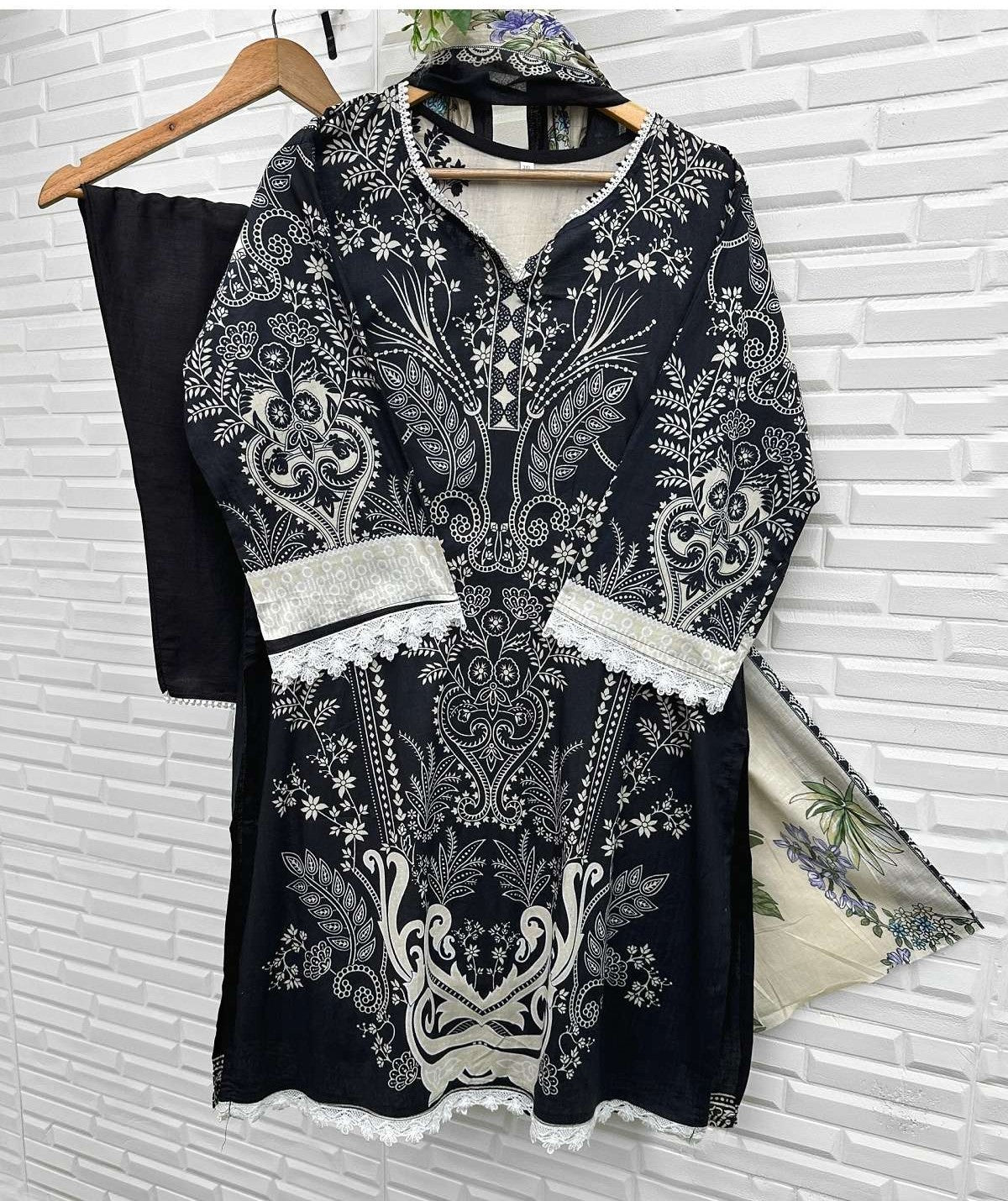 Heavy Lawn Karachi Kurti Pant with Cotton Dupatta